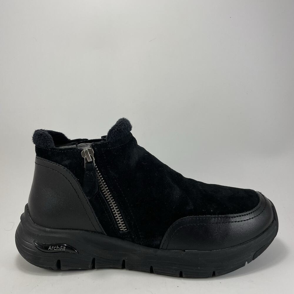 Skechers Arch Fit Cozy Wave Boots Womens Size 7.5 Black Suede Ankle Zip Booties